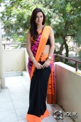 Isha Chawla at Jump Jilani Press Meet